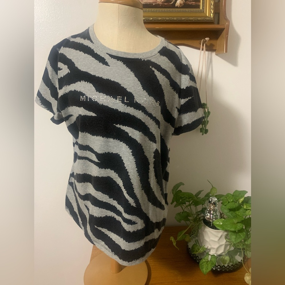 Michael Kors Black and Grey Zebra Studded Logo Short Sleeve T Shirt XL